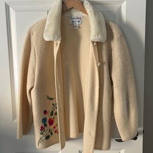 Wondra Wool by Knitting Needles 100% Wool Cream Button embroidered Cardigan XL